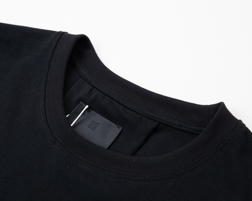 Givench* T-shirt